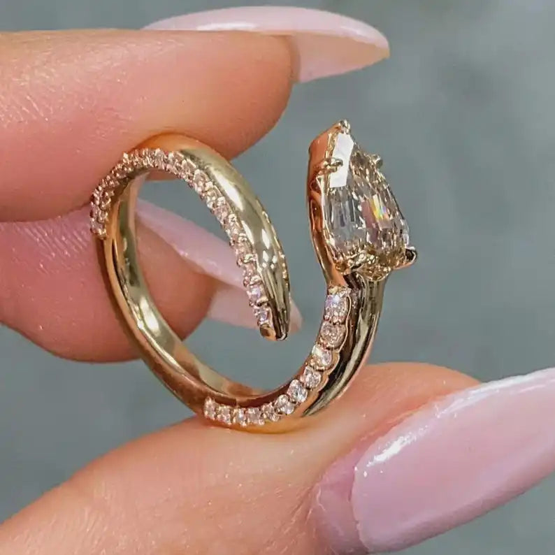 1.51ct Pear Cut Yellow Diamond Unique Snake Wrap Engagement Ring 14K Gold Fine Jewelry For Anniversary Party Gift Solitaire Ring