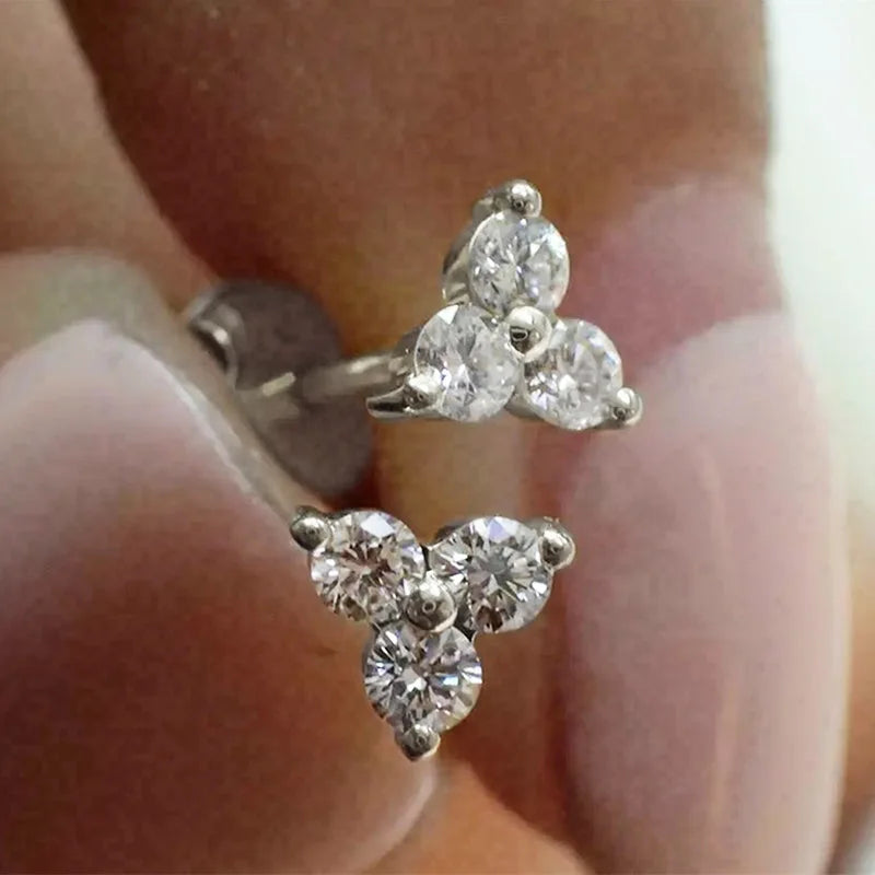 E3926 White Gold Stud Earrings Round Zircon Flower Design Claw Setting Women's Classic Fashion Jewelry