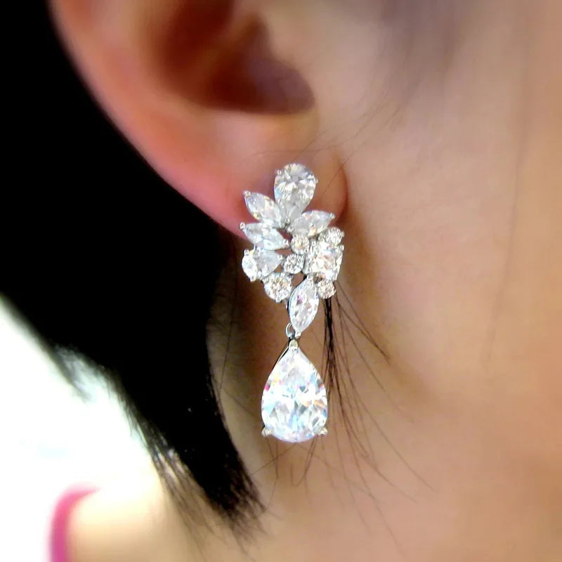 Elegant Flower Drop Earrings White Gold Plated Crystal Rhinestone Wedding Jewelry Women's Romantic Style Silver Plated