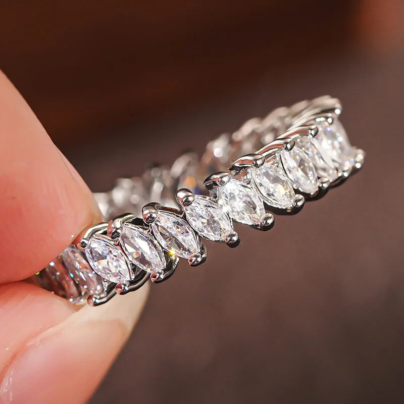 A045 Princess Cut Synthetic Diamond Ring Classic Women's Engagement Jewelry 1.5 Carat Equivalent