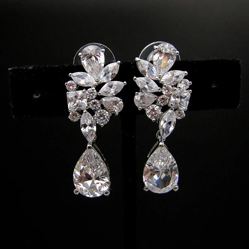 Elegant Flower Drop Earrings White Gold Plated Crystal Rhinestone Wedding Jewelry Women's Romantic Style Silver Plated