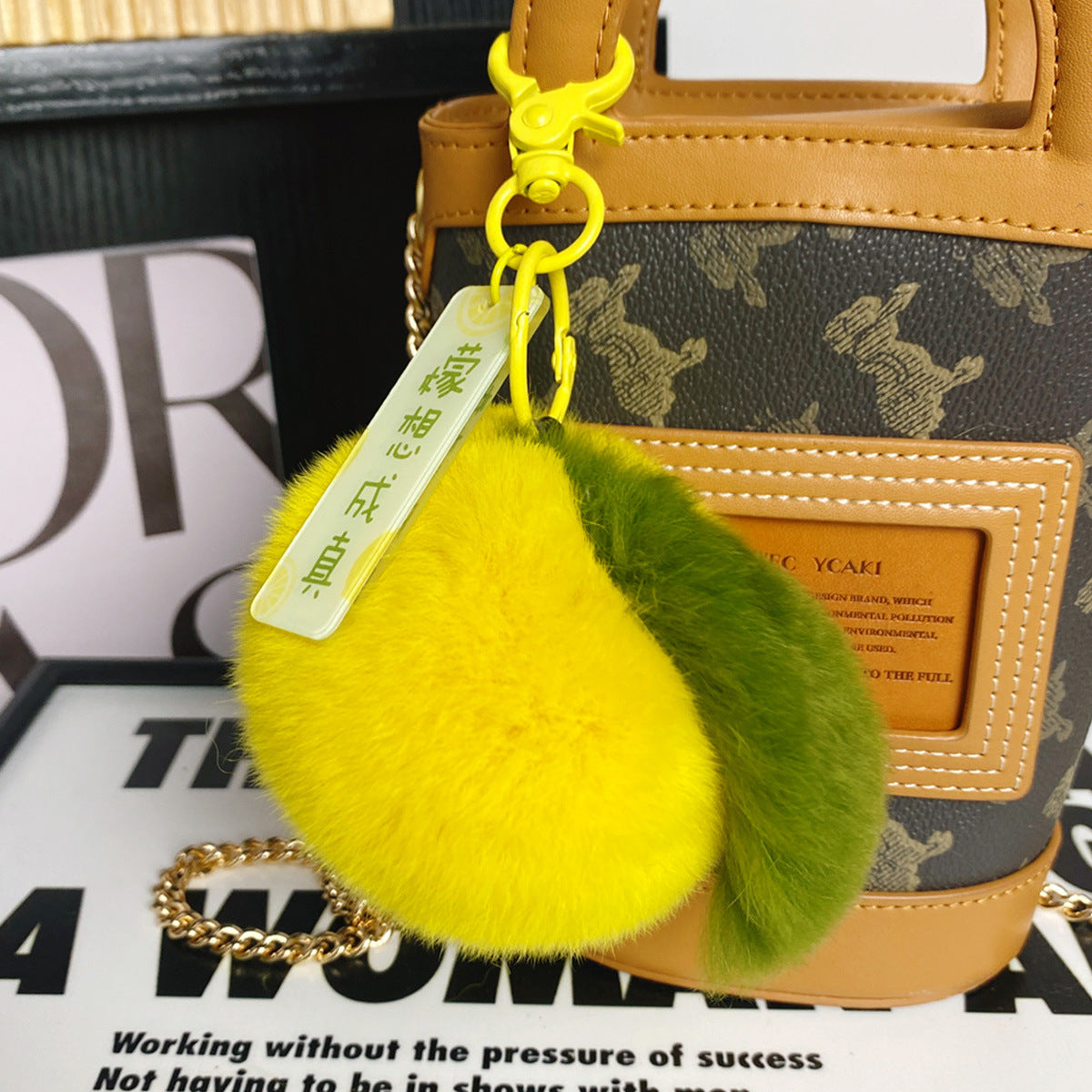 Wholesale real rex rabbit fur small lemon mobile phone pendant lemon heart car keychain plush schoolbag bag pendant gift
