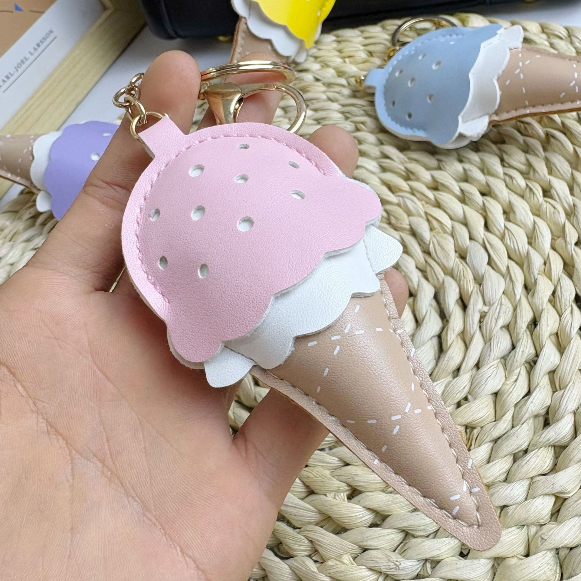 Factory Direct Sales Cute Girly Heart Ice Cream Keychain Versatile Bag Pendant Cute Ice Cream Pendant Cute