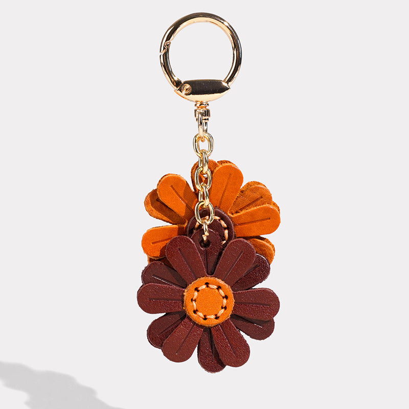 High-End Vegetable Tanned Leather Gd Daisy Keychain Pendant Genuine Leather Chrysanthemum Bag Accessories Ins Trendy Set