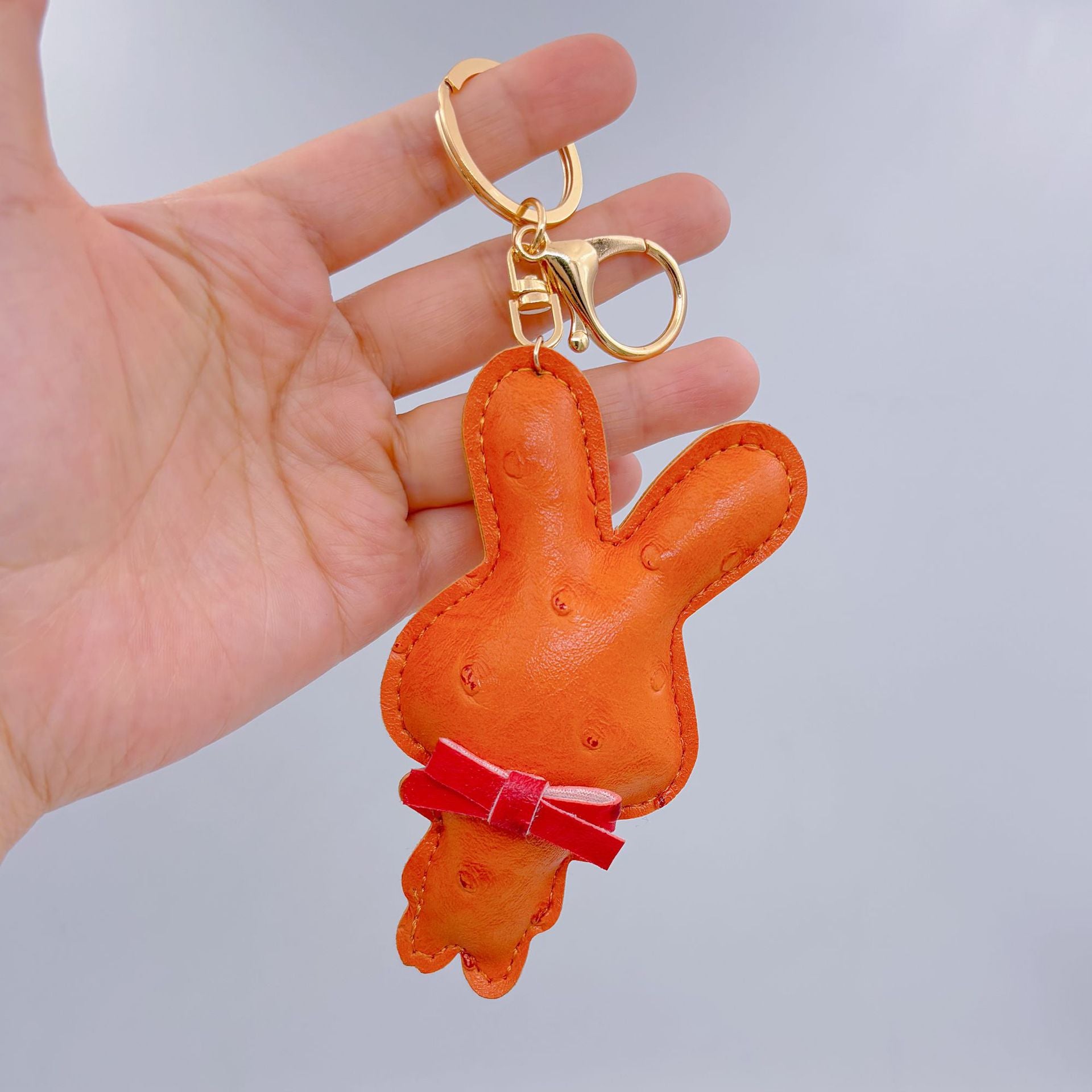 [Clearance specials] Cross-border European and American alloy diamond-encrusted cute animal keychain car pendant bag pendant