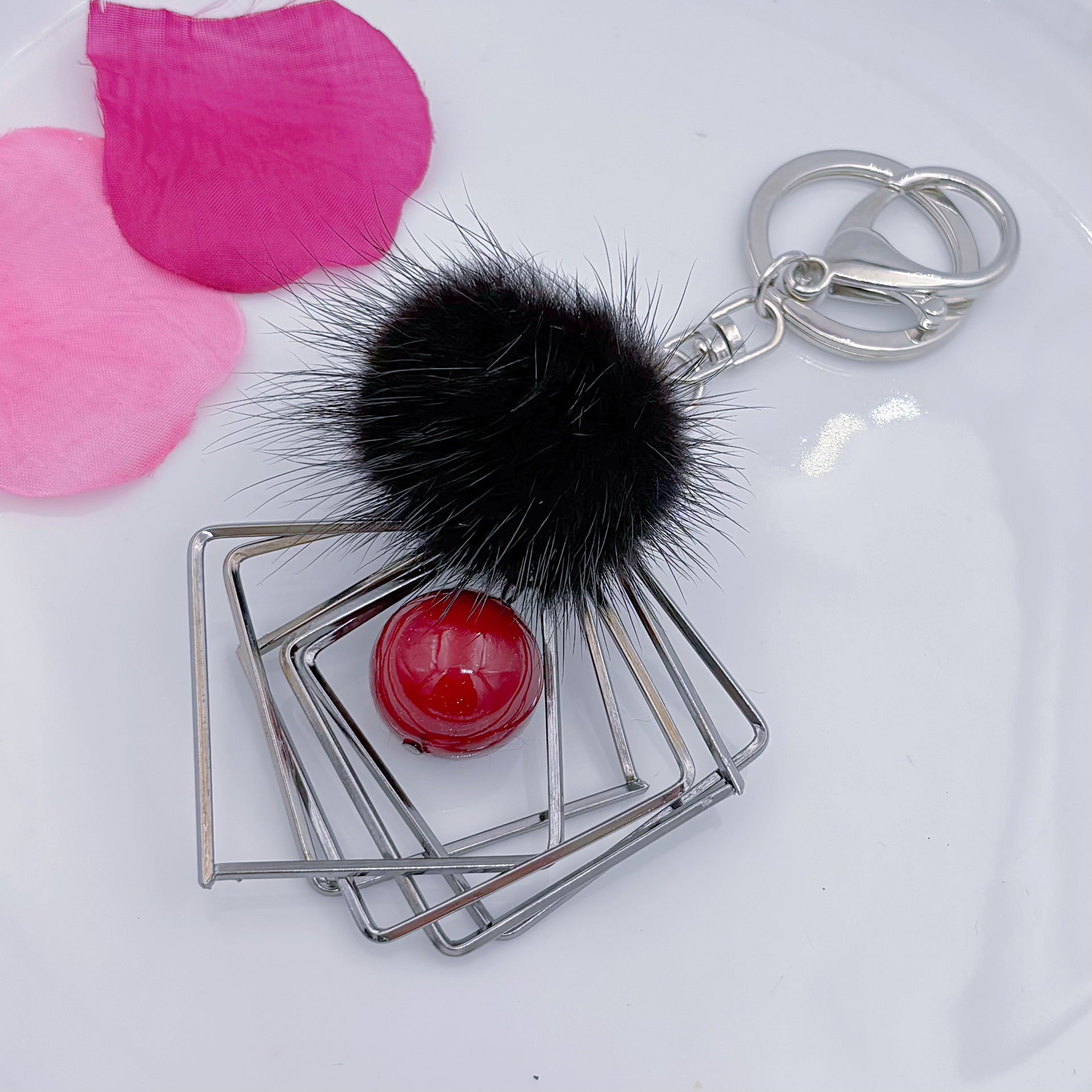 [Clearance specials] Cross-border European and American alloy diamond-encrusted cute animal keychain car pendant bag pendant