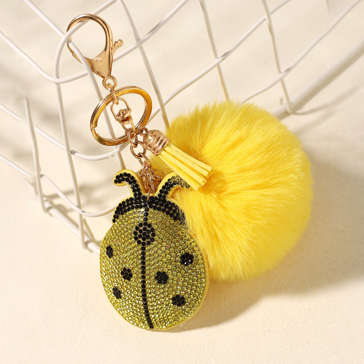 New Coccinella septempunctata rhinestone keychain pendant fashion plush ball luggage car rhinestone pendant small gift