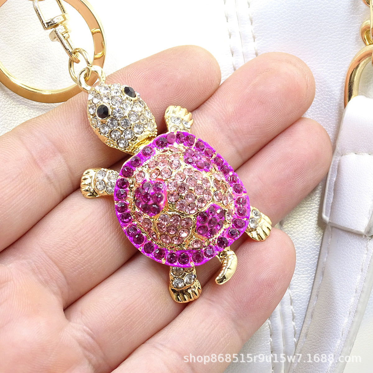Chinese style creative diamond-encrusted turtle car keychain women's bag pendant metal key ring small gifts wholesale