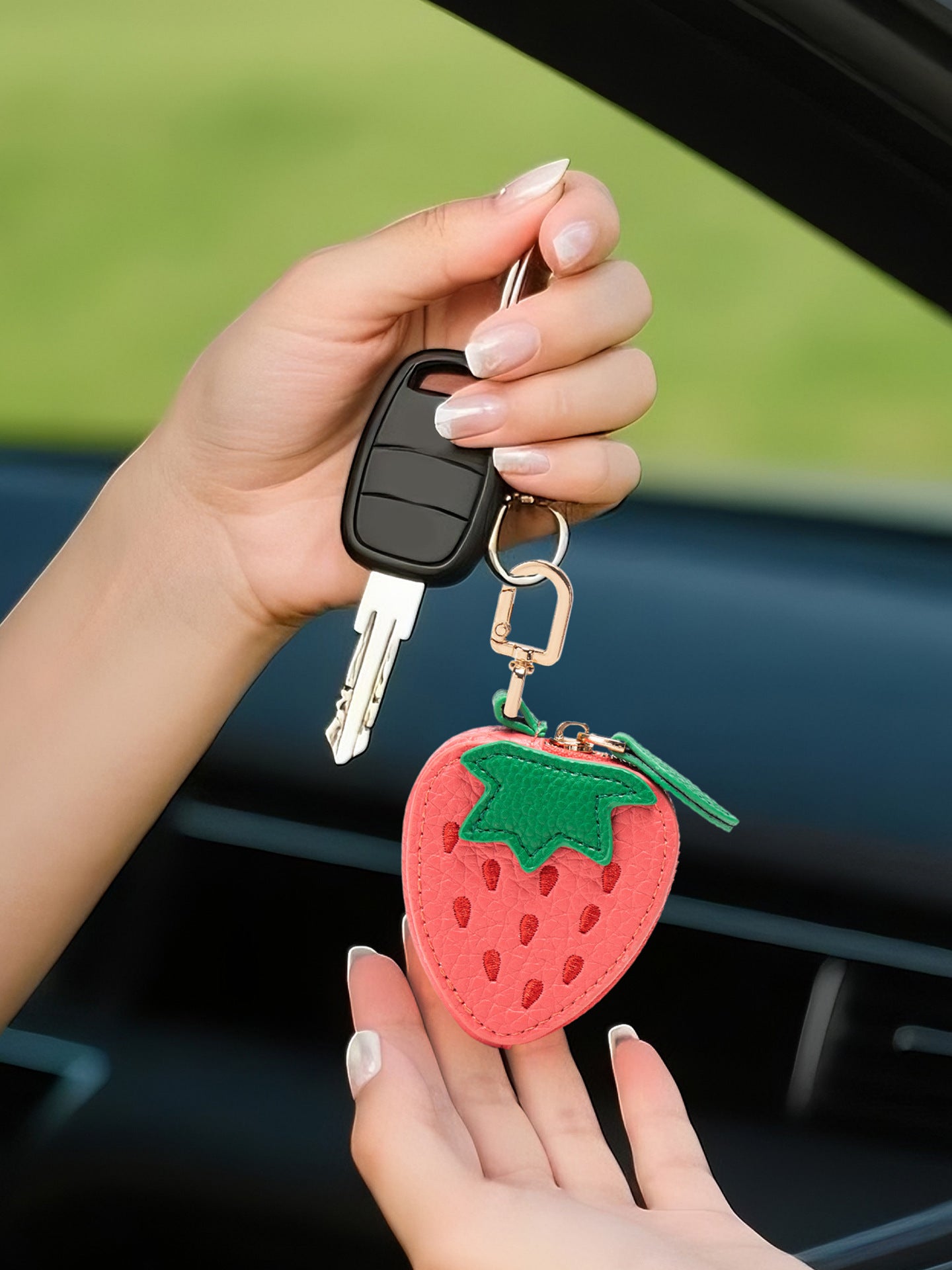 Fresh and Sweet Strawberry-Shaped Keychain, Cute Mini Fruit Series Bag Pendant, Compact Coin Bag