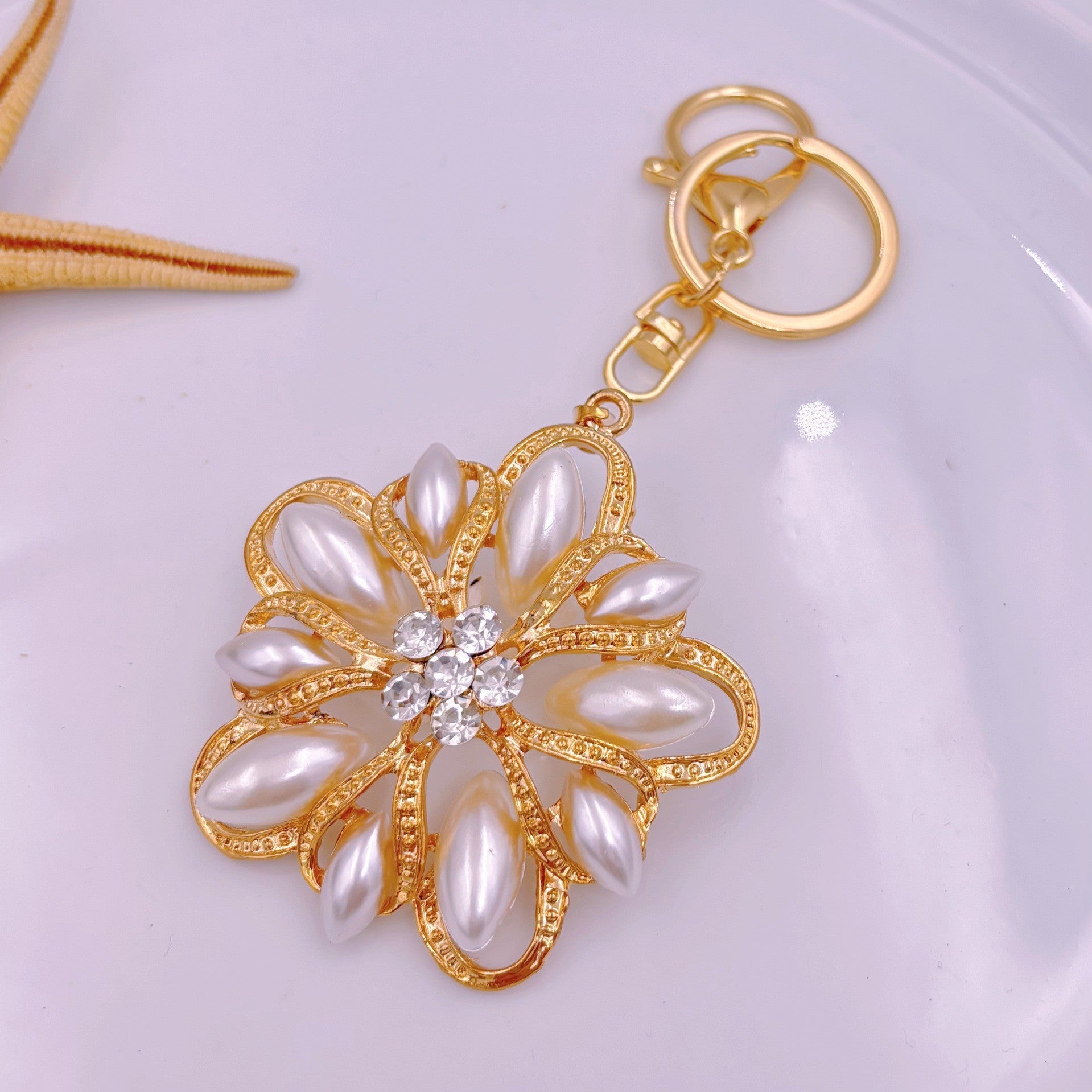 [Clearance specials] Cross-border European and American alloy diamond-encrusted cute animal keychain car pendant bag pendant