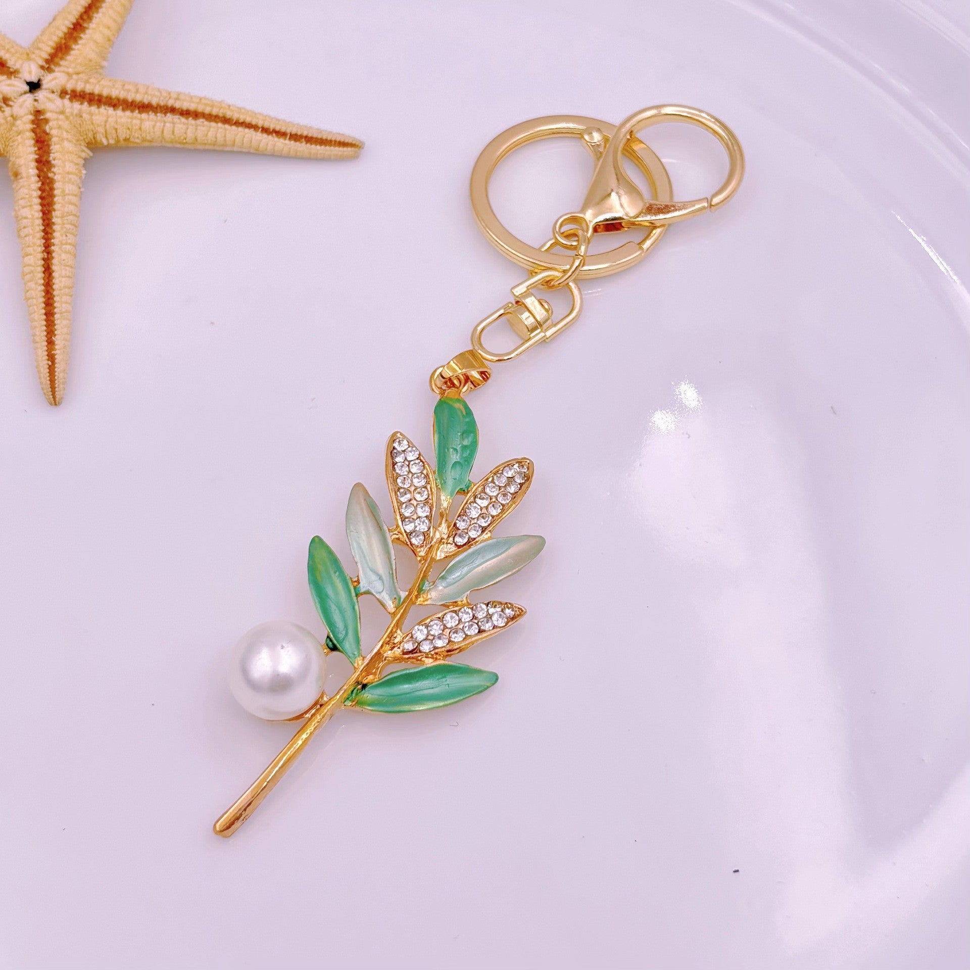 [Clearance specials] Cross-border European and American alloy diamond-encrusted cute animal keychain car pendant bag pendant