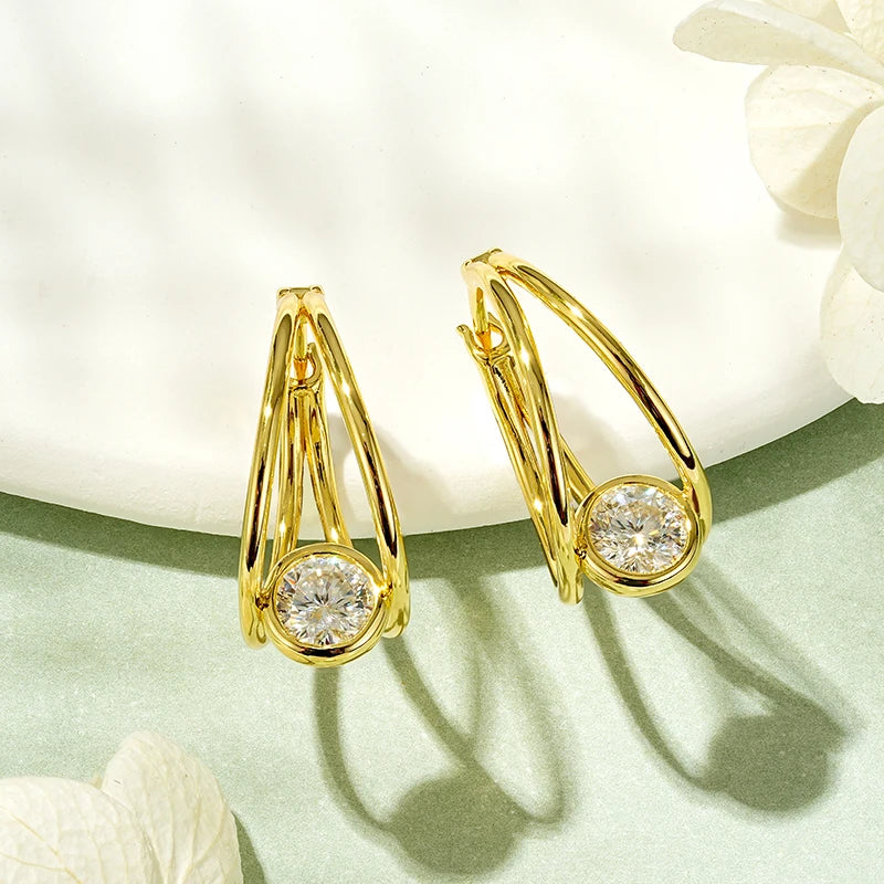 IOGOU S925 Sterling Silver Split Huggie Earrings Women Engagement Earring D0.5CT 5MM Solitaire Moissanite Diamond Hoop Earrings