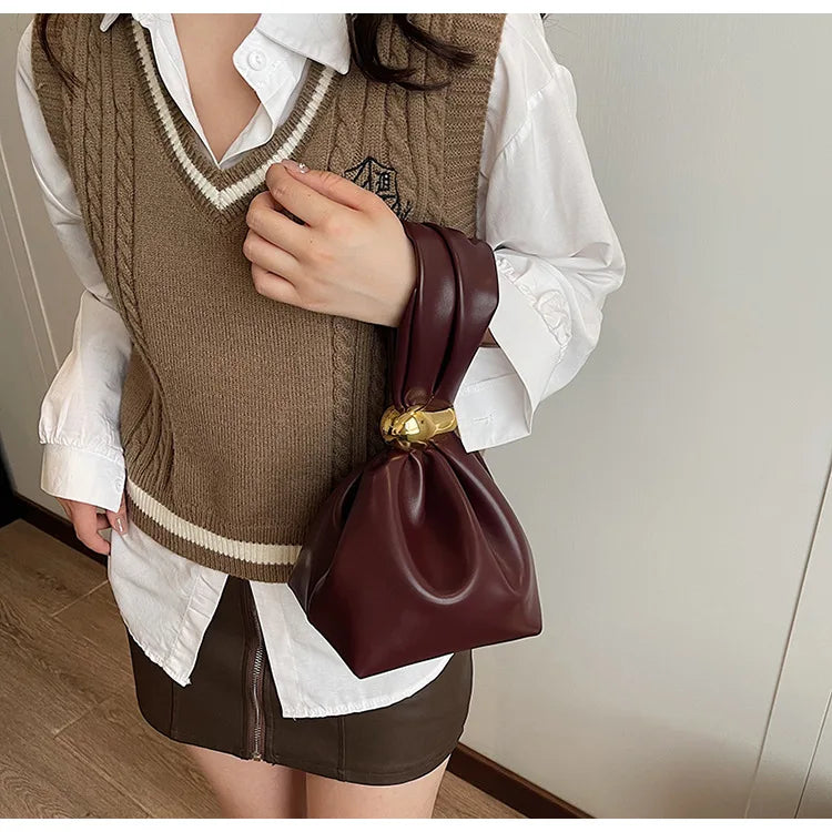 Personalized Soft Leather Clutch Bag Luxury Designer Women Pleated Mini Bucket Pouch Temperament Side Zipper Party Evening Bags