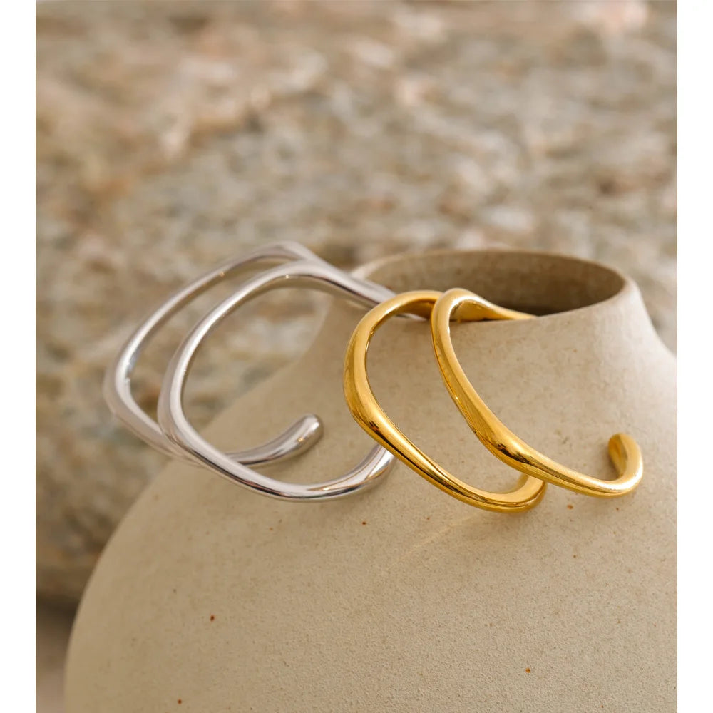 Yhpup Waterproof Minimalist Stainless Steel C-Shape Huggie Earrings for All Occasions Metal Versatile Daily Jewelry Wholesale