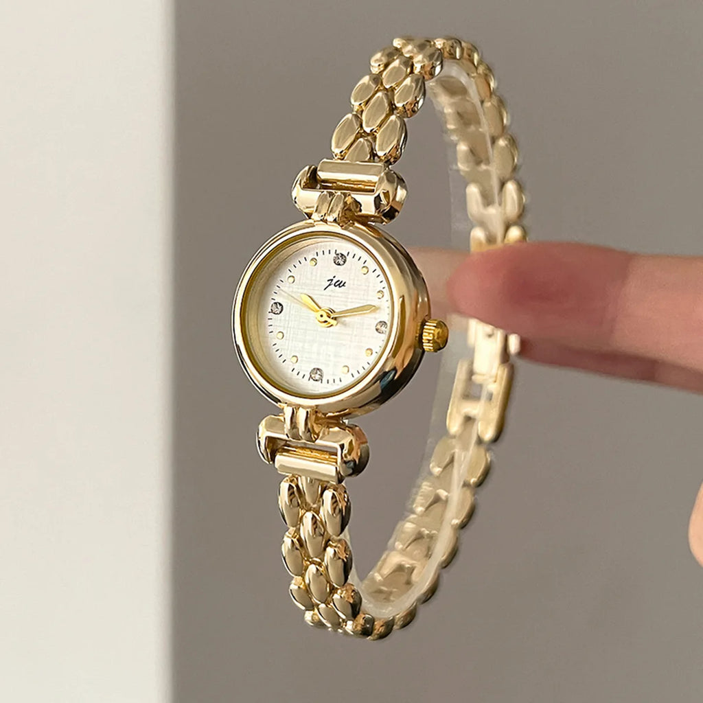Women's Watch Simple Retro Bracelet Watches Small and Exquisite Versatile Steel Belt Ladies Fashion Quartz Clock Wristwatches