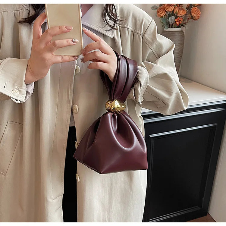 Personalized Soft Leather Clutch Bag Luxury Designer Women Pleated Mini Bucket Pouch Temperament Side Zipper Party Evening Bags