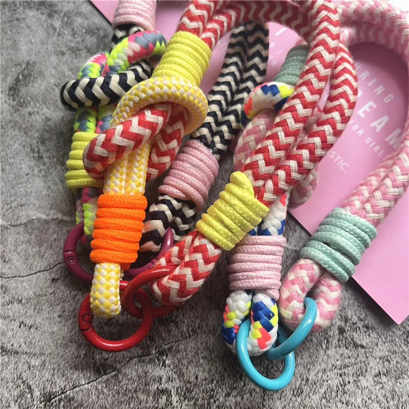 Keychains Contrast Color Key Chain Accessories Luxury Car Keychain Bag Charms for Handbags Exquisite Gift Boyfriend Key Tags