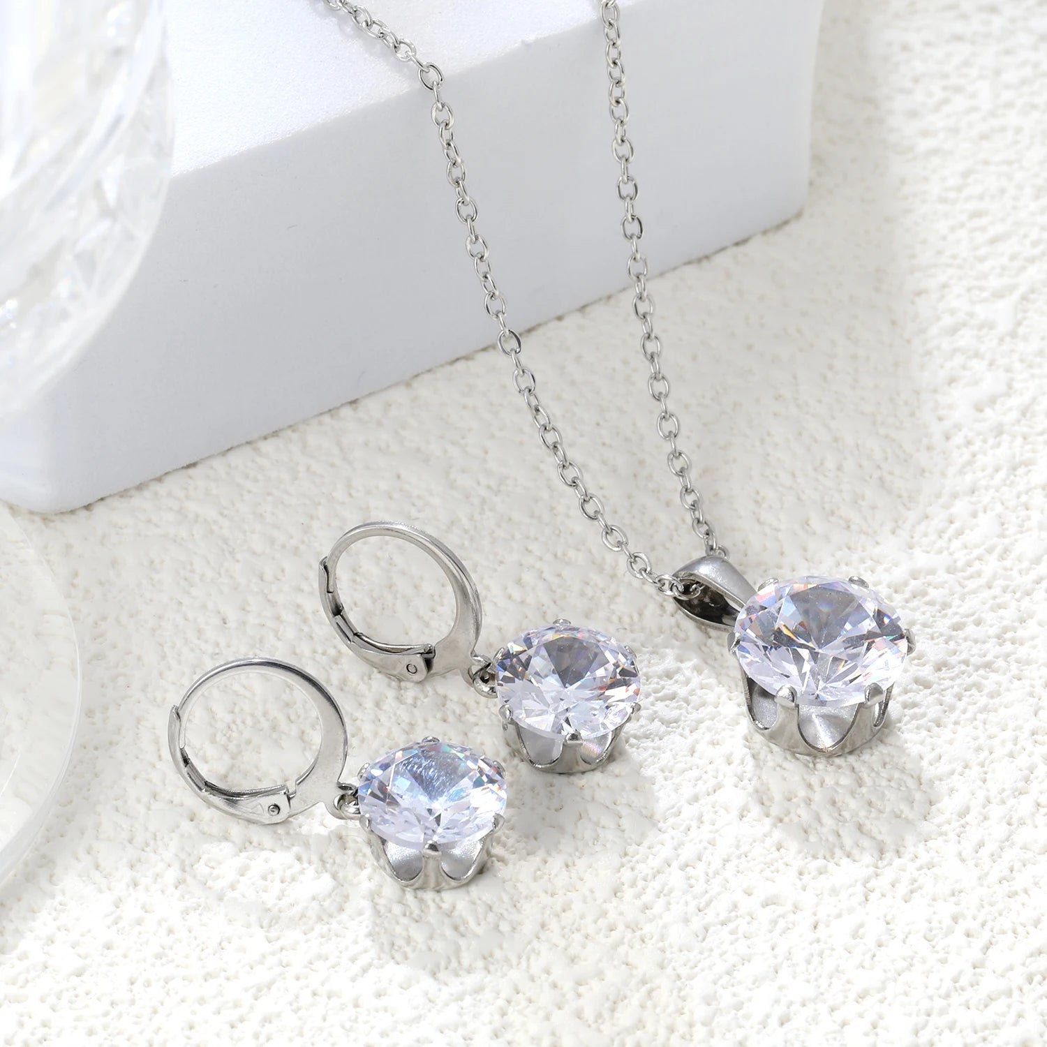Delicate Jewelry Sets Charm White Blue Pink Color Bling Crystal Pendant Necklace Earring Brinco Wedding Dainty Daily Wear Bijoux