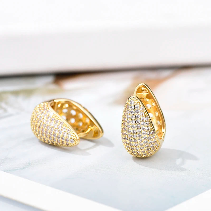 Luxury Elegant AAAA Zirconia Pave Huggie Hoop Earrings Woman Geometric U Shape Bridal Wedding Engagement Daily Vintage Jewelry