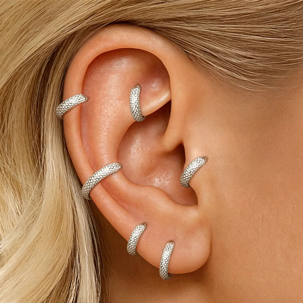 Aide 1pc 925 Sterling Silver Hammered Huggie Hoop Earring 6/8/10mm Textured Clicker Cartilage Hoop for Women Trendy Ear Stacking