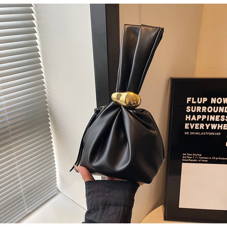Personalized Soft Leather Clutch Bag Luxury Designer Women Pleated Mini Bucket Pouch Temperament Side Zipper Party Evening Bags