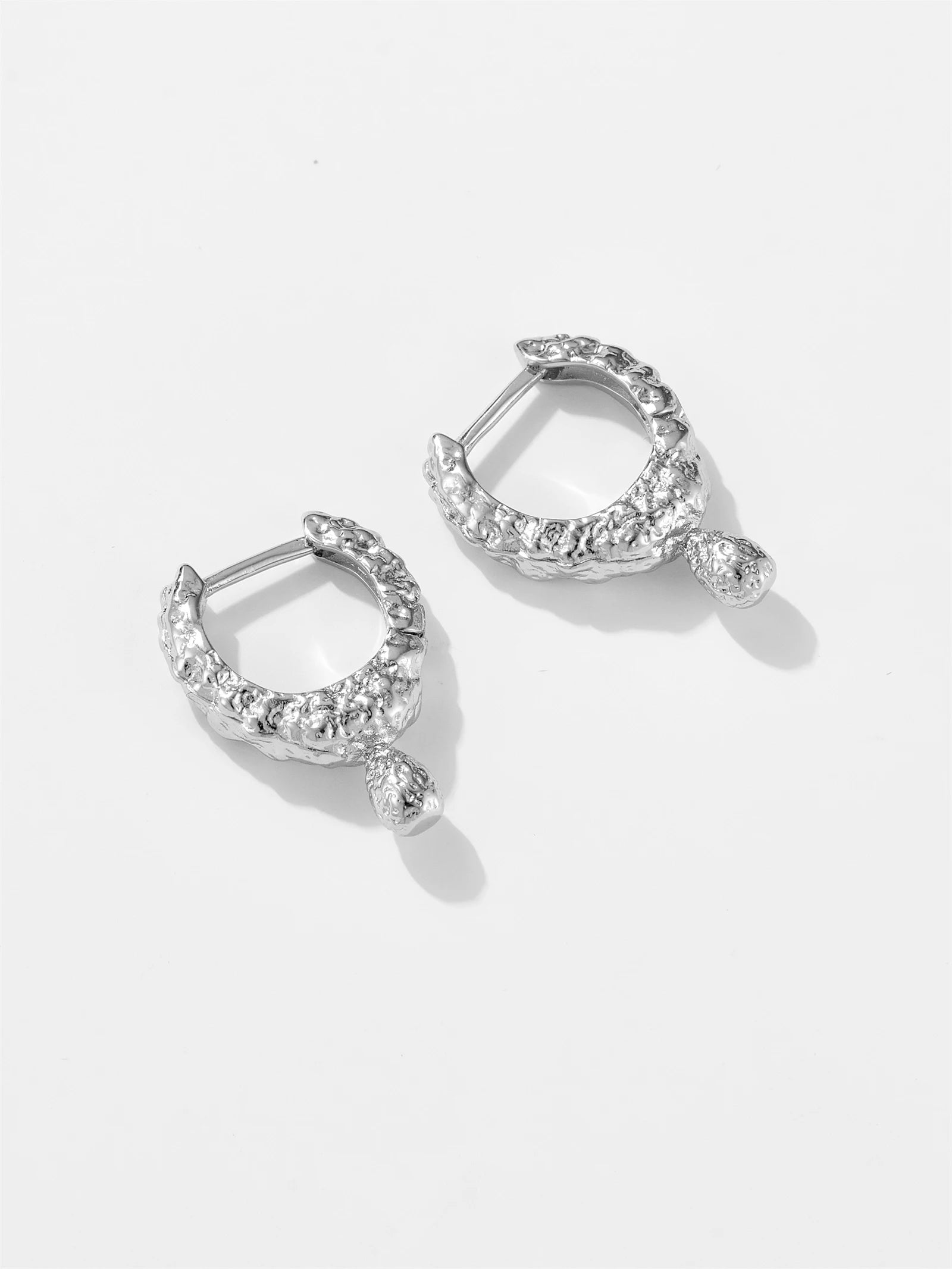 VEWANT Women 925 Sterling Silver Huggies Hoop Earring Fashion Luxury Fine Rock Punk Fine Jewelry 2024 Wedding Party Jewelry
