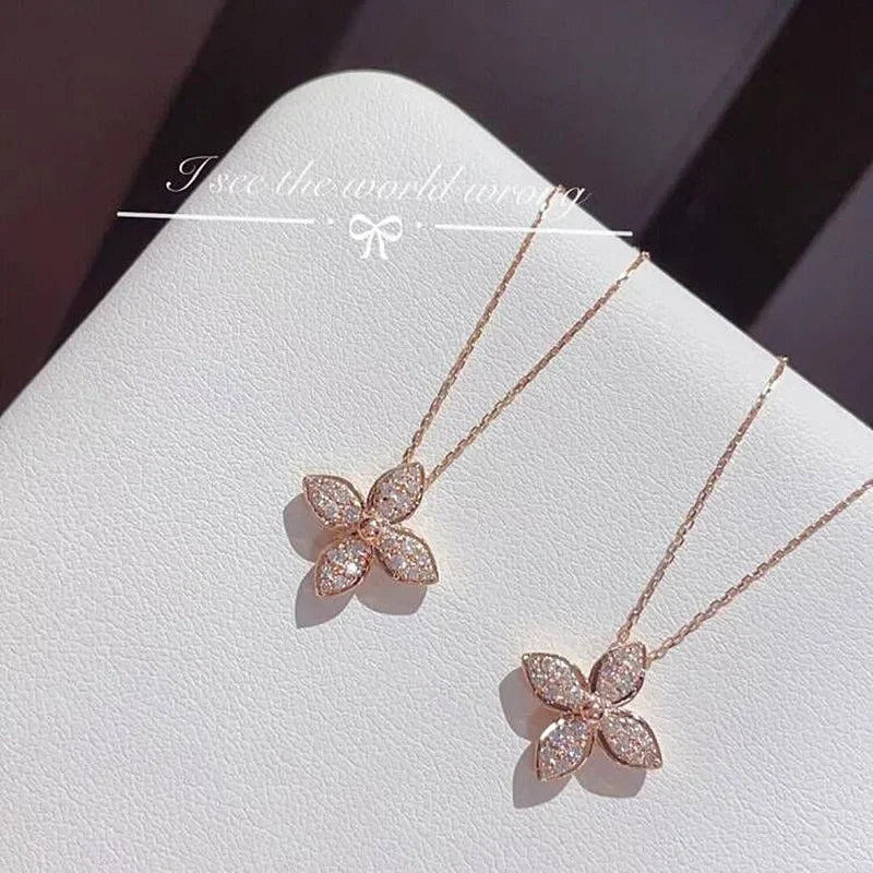Fashion Rose Gold Clover Necklace Simple Necklace for Women Clover Pendant Exquisite Party Jewelry Pendant Necklace