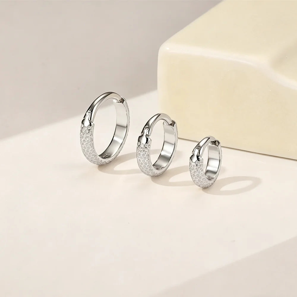 Aide 1pc 925 Sterling Silver Hammered Huggie Hoop Earring 6/8/10mm Textured Clicker Cartilage Hoop for Women Trendy Ear Stacking