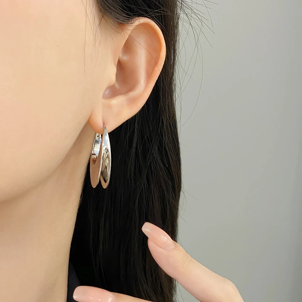 Smooth Metal Chunky Hoop Earrings for Women Girls Fashion Round Elliptic Hollow Circle Hoops Statement Earrings Punk OL Jewelry