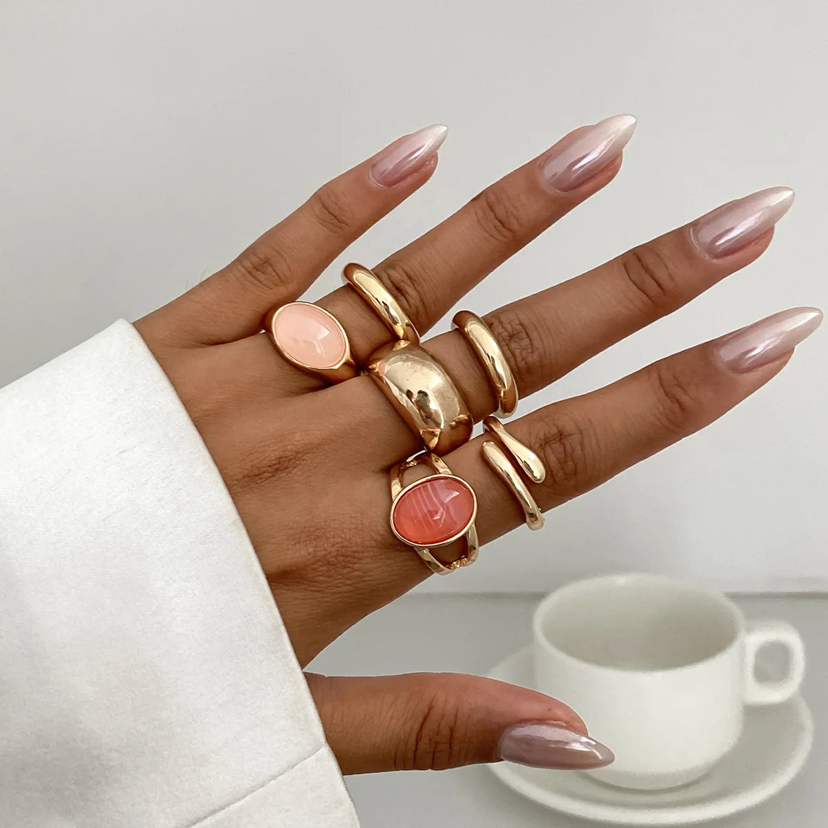 Light Gold Acrylic Crystal Statement Ring – Chic Minimalist Alloy Jewelry for Women, Perfect for Stacking or Solo Wear