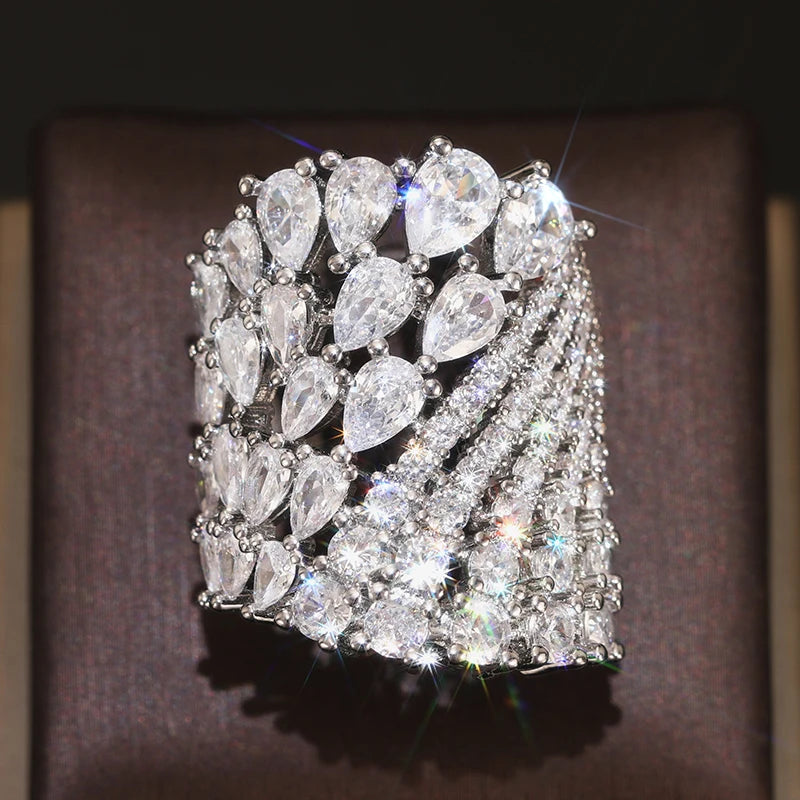 Huitan Luxury Geometric Women Ring Full Sparkling Round/Pear CZ Party Accessories Trendy Lady Noble Wedding Chic Jewelry Gift