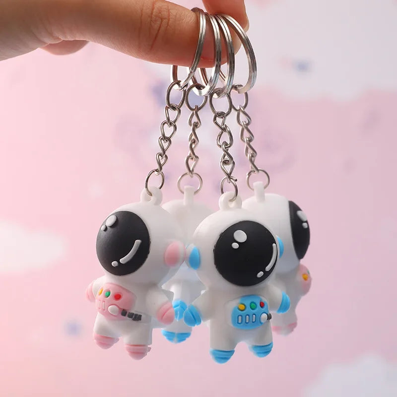Keychains Astronaut Kawaii Key Chain Spacemen Cute Lovely Pendant Car Key Decoration Cartoon Couple Pendant Friendship Keychain