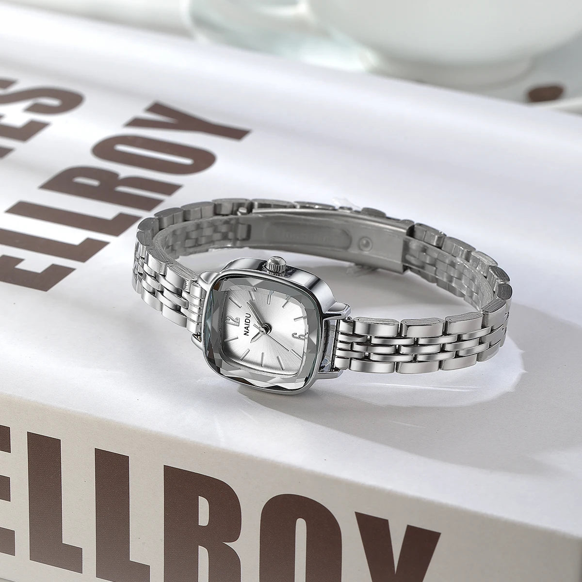 Fashionable Casual Simple Versatile Stainless Steel Strap Quartz Watch Women's Watch