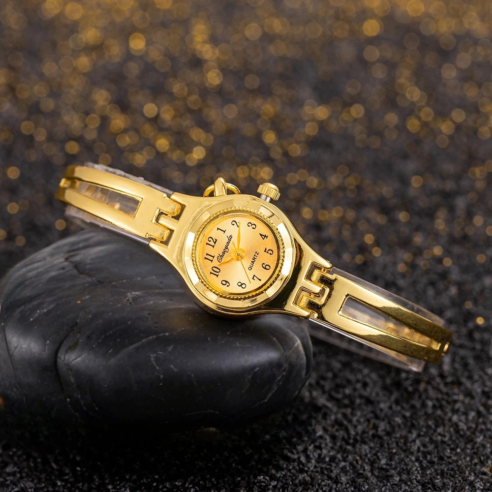 Simple Elegant Small Women's Watches Luxury Brand Gold Wrist Watches for Women Ladies Quartz Watches for Girls montre femme