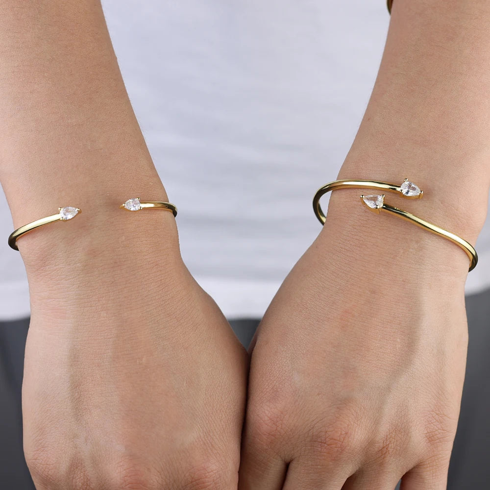 18K Gold Plated Geometric Fashion Women Jewelry 5A Sparking Tear Drop CZ Wrap Open Adjusted Cuff Bangle