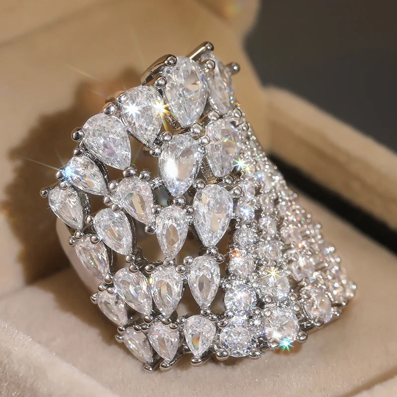 Huitan Luxury Geometric Women Ring Full Sparkling Round/Pear CZ Party Accessories Trendy Lady Noble Wedding Chic Jewelry Gift