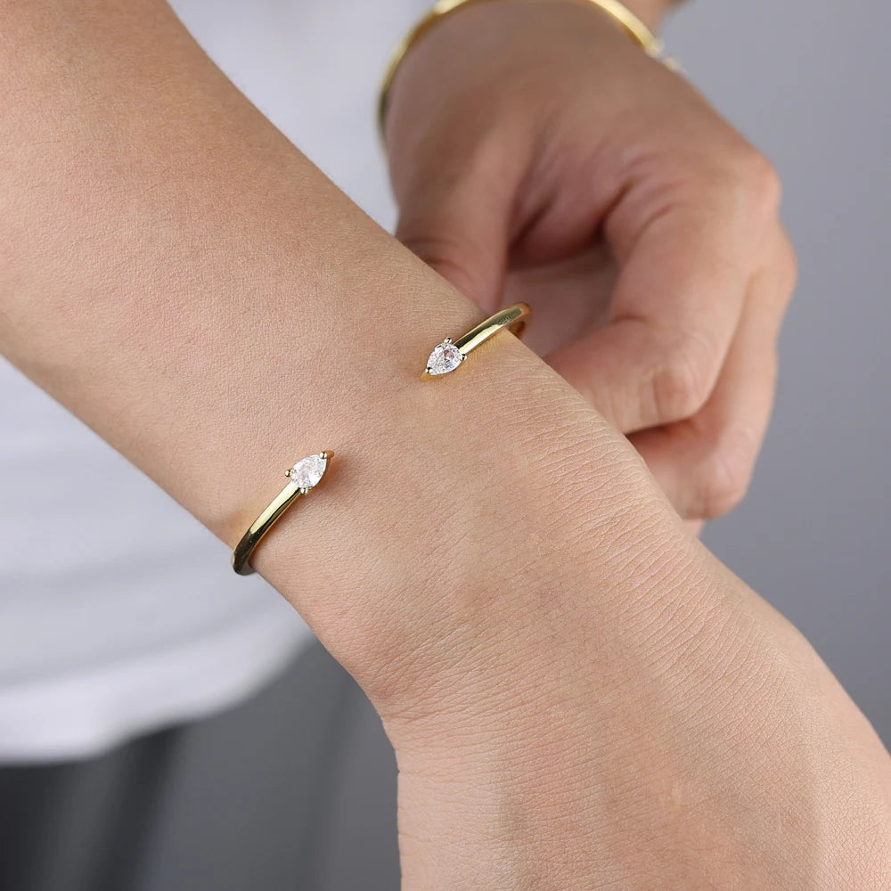 18K Gold Plated Geometric Fashion Women Jewelry 5A Sparking Tear Drop CZ Wrap Open Adjusted Cuff Bangle