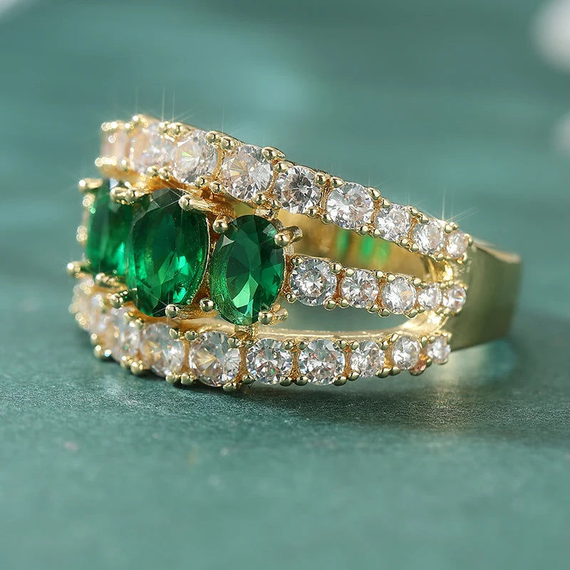 Dazzle Vintage Inlaid Green Synthetic Zirconia Golden Ring for Women Elegant Luxurious Festival Celebration Jewelry Accessories