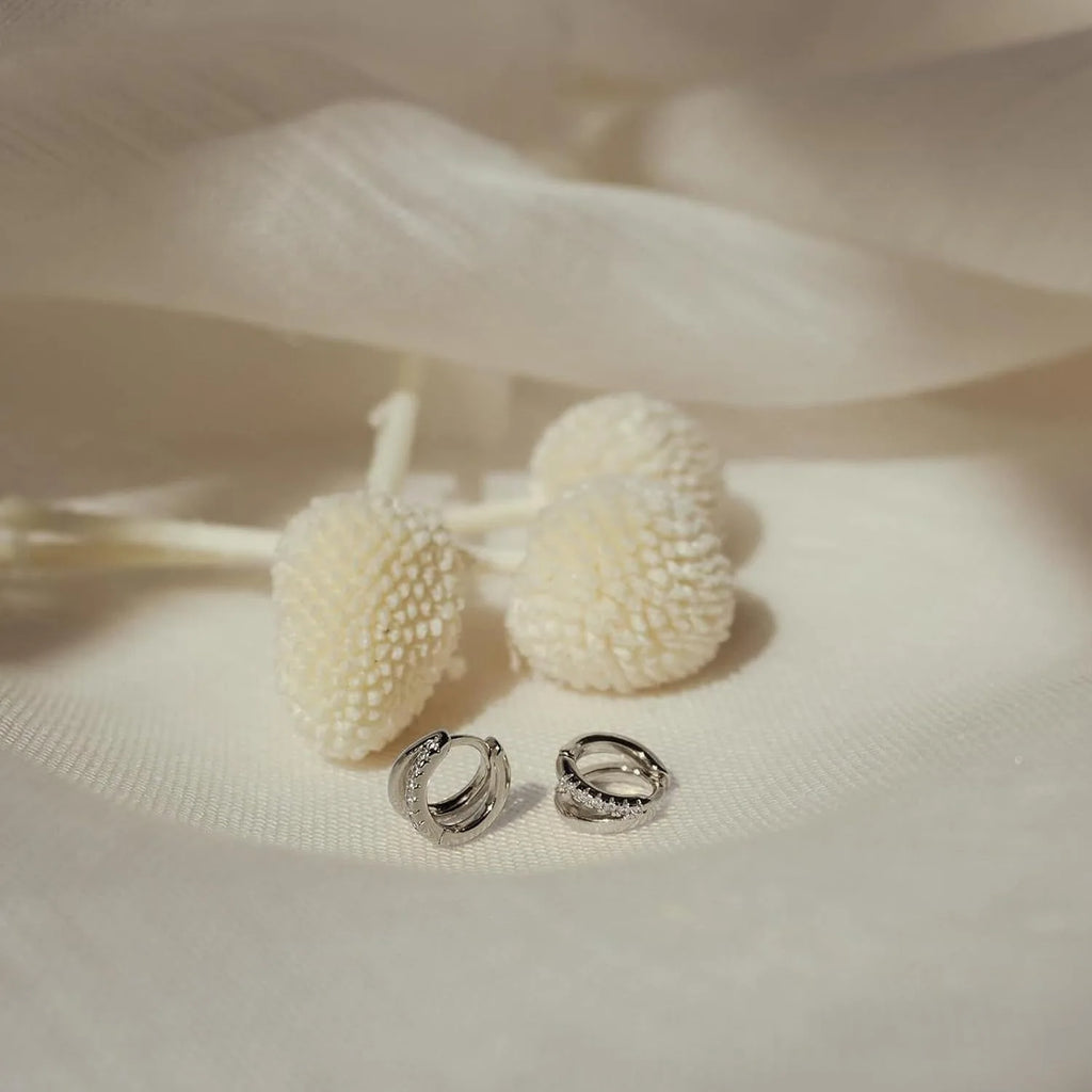 Gold Hoop Earrings for Women,14K Gold Plated Diamond Huggie Hoop Earrings for Women Wedding Gift For Woman Christmas Gift