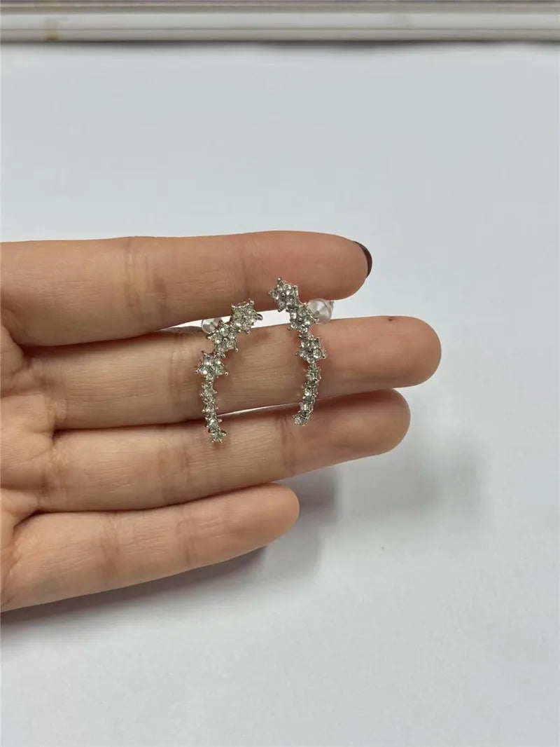Dainty Rhinestone Flowers Ear Climbers Stud Earrings for Women Fashion Daisy Cuff Crawler Earings Bride Wedding Jewelry Gift