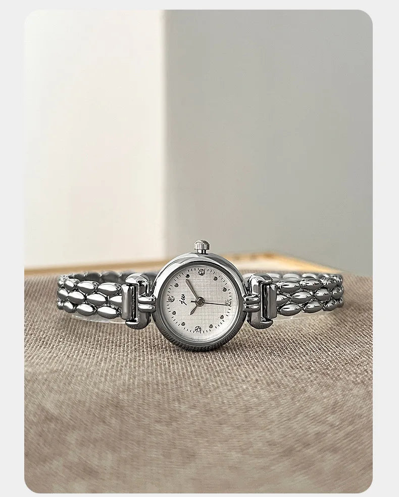 Women's Watch Simple Retro Bracelet Watches Small and Exquisite Versatile Steel Belt Ladies Fashion Quartz Clock Wristwatches