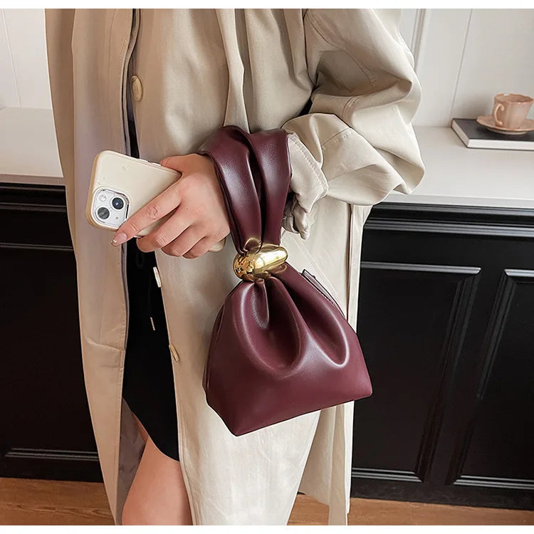 Personalized Soft Leather Clutch Bag Luxury Designer Women Pleated Mini Bucket Pouch Temperament Side Zipper Party Evening Bags
