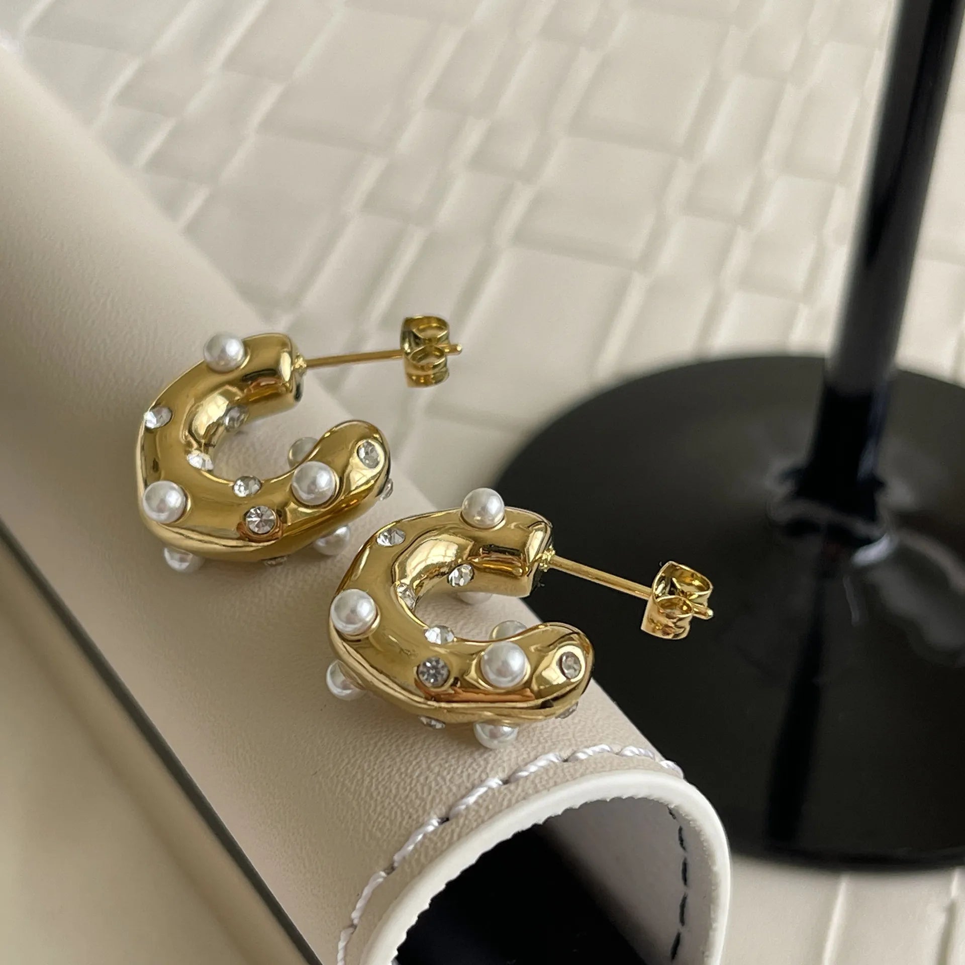 ZAKOL Y2K Trendy U Shape Stainless Steel Round Earrings For Women Girls Gold Color Imitation Pearl Crystal Ears Jewelry Gifts