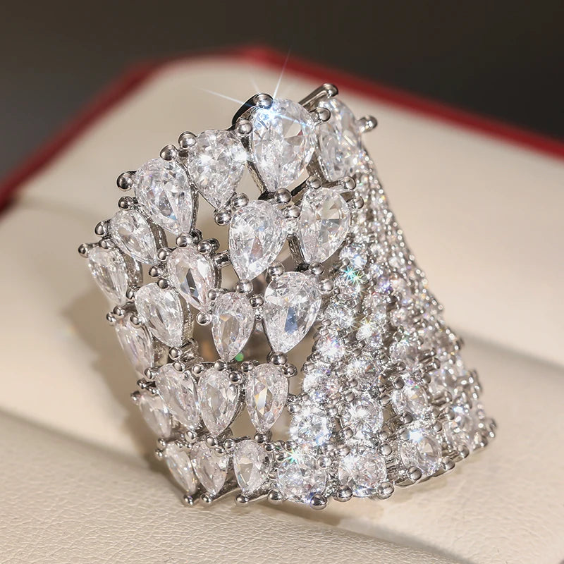 Huitan Luxury Geometric Women Ring Full Sparkling Round/Pear CZ Party Accessories Trendy Lady Noble Wedding Chic Jewelry Gift