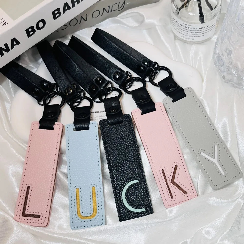 26 English Alphabet Keychain Leather Car Keyring Accessories Simple Small Pendant Fashion Key Ring Solid Color Exquisite Gift