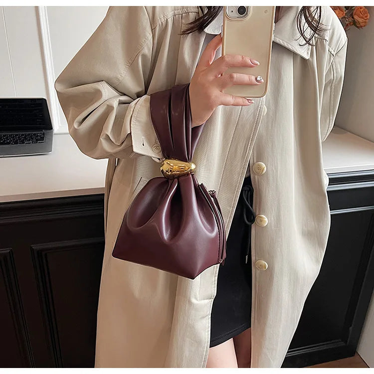 Personalized Soft Leather Clutch Bag Luxury Designer Women Pleated Mini Bucket Pouch Temperament Side Zipper Party Evening Bags