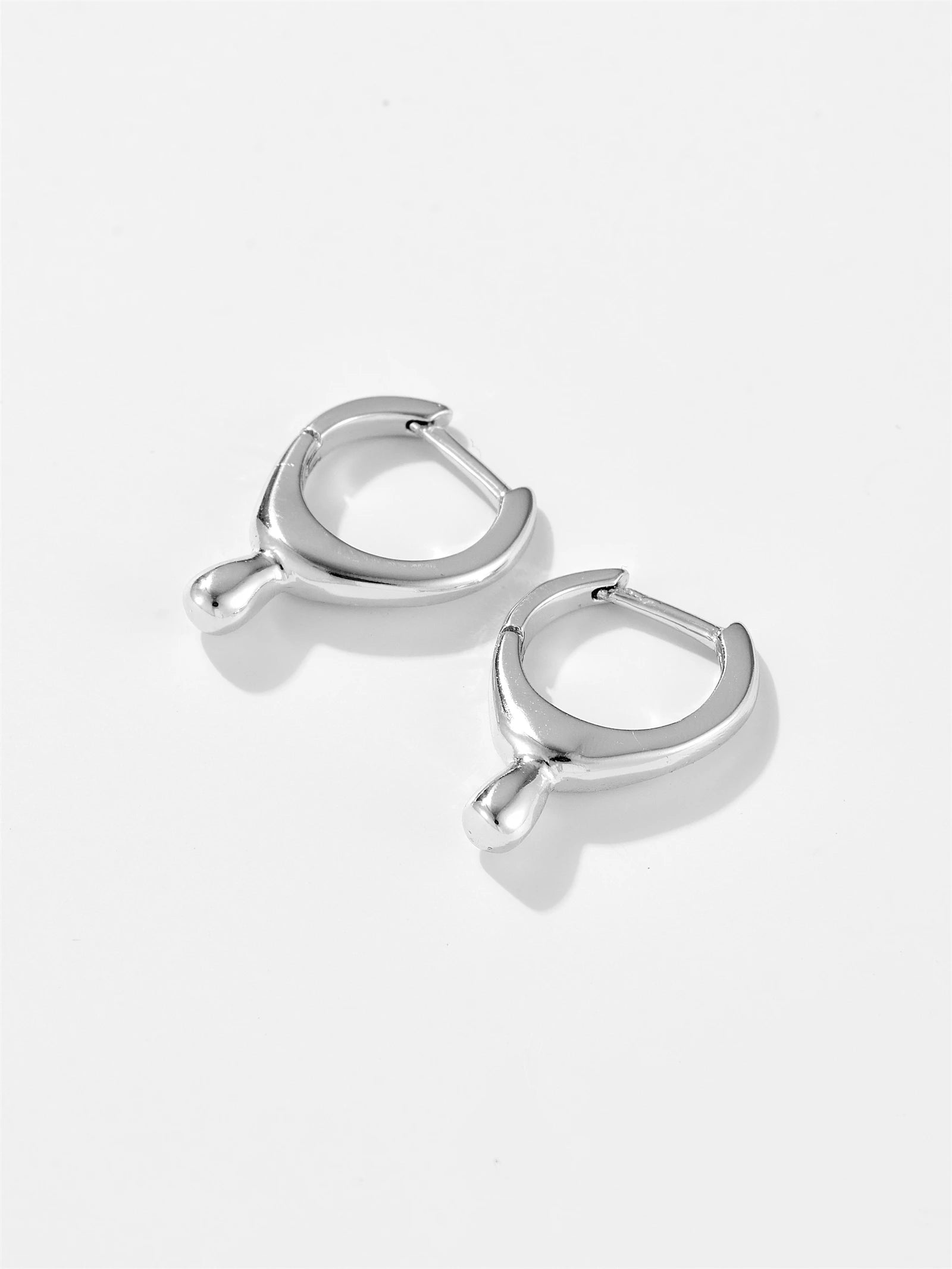 VEWANT Women 925 Sterling Silver Huggies Hoop Earring Fashion Luxury Fine Rock Punk Fine Jewelry 2024 Wedding Party Jewelry