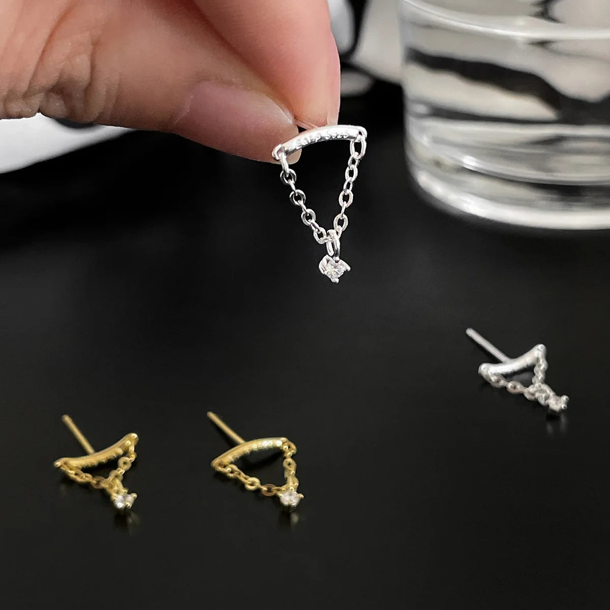 Crystal Waterdrop Piercing Earrings 1pc Tragus Flat Cartilage Ear Stud Helix Conch Rook Lobe Ear Ring Labret Jewelry Gifts CC092