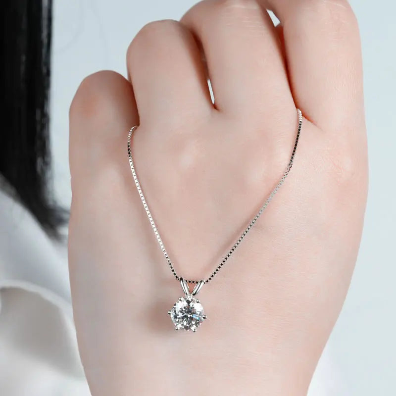 Lnngy Certified 0.5ct–5ct Moissanite Necklace Sparkling Solitaire Lab-Grown Diamond Pendant Necklaces for Women Daily Jewelry