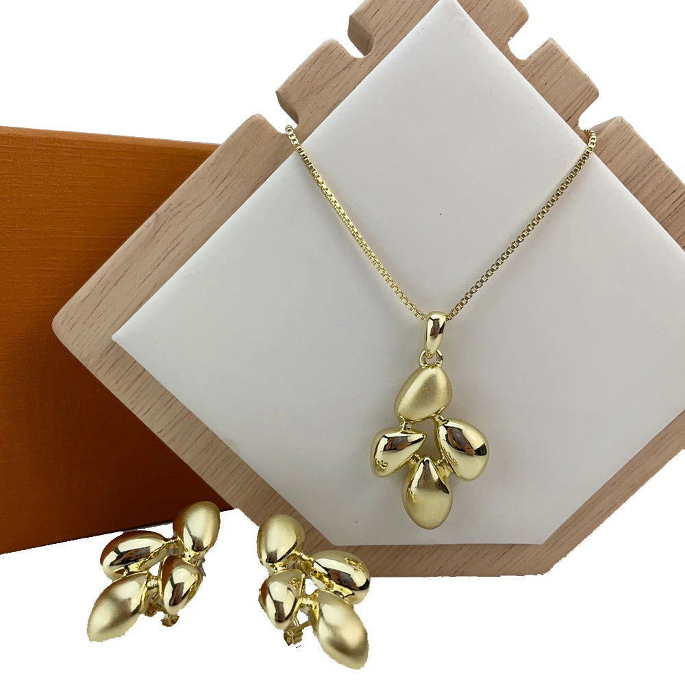 Fashion Dubai Gold Plated Pendant Earrings Luxury Trendy Jewelry Set for Ladies Women KY25109